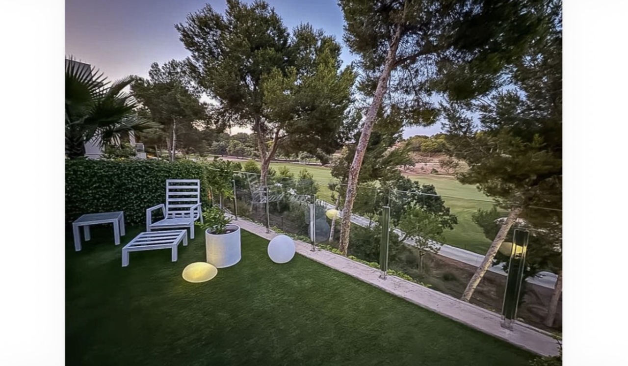 Apartment in Pilar de La Horadada – YC417776