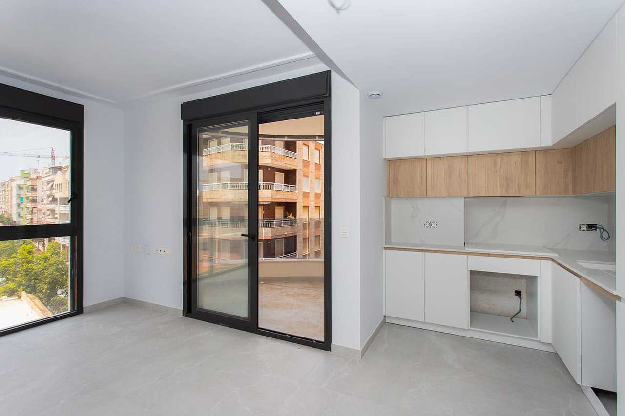 Apartment in Torrevieja – YC418291