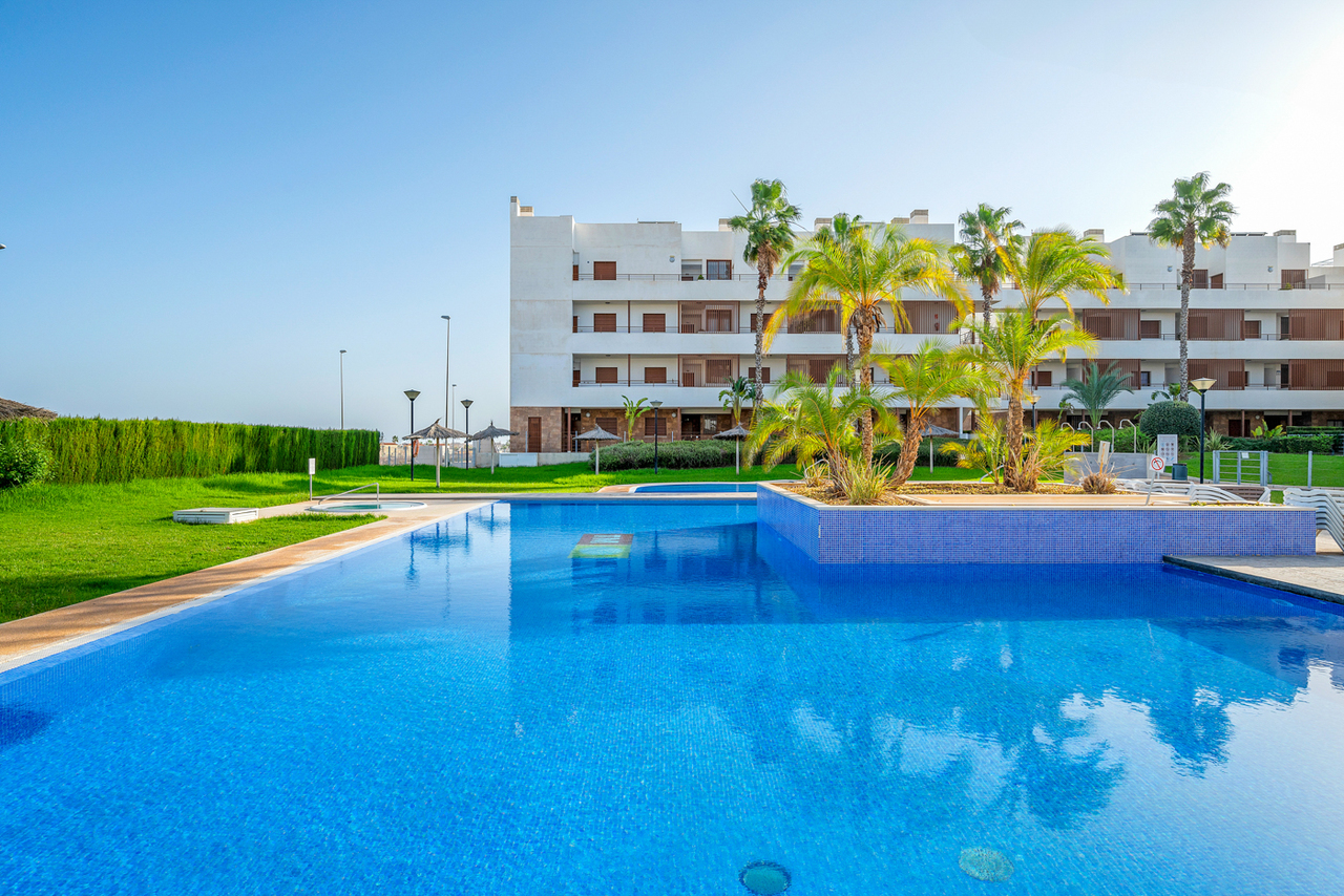 Apartment in Cabo Roig 32