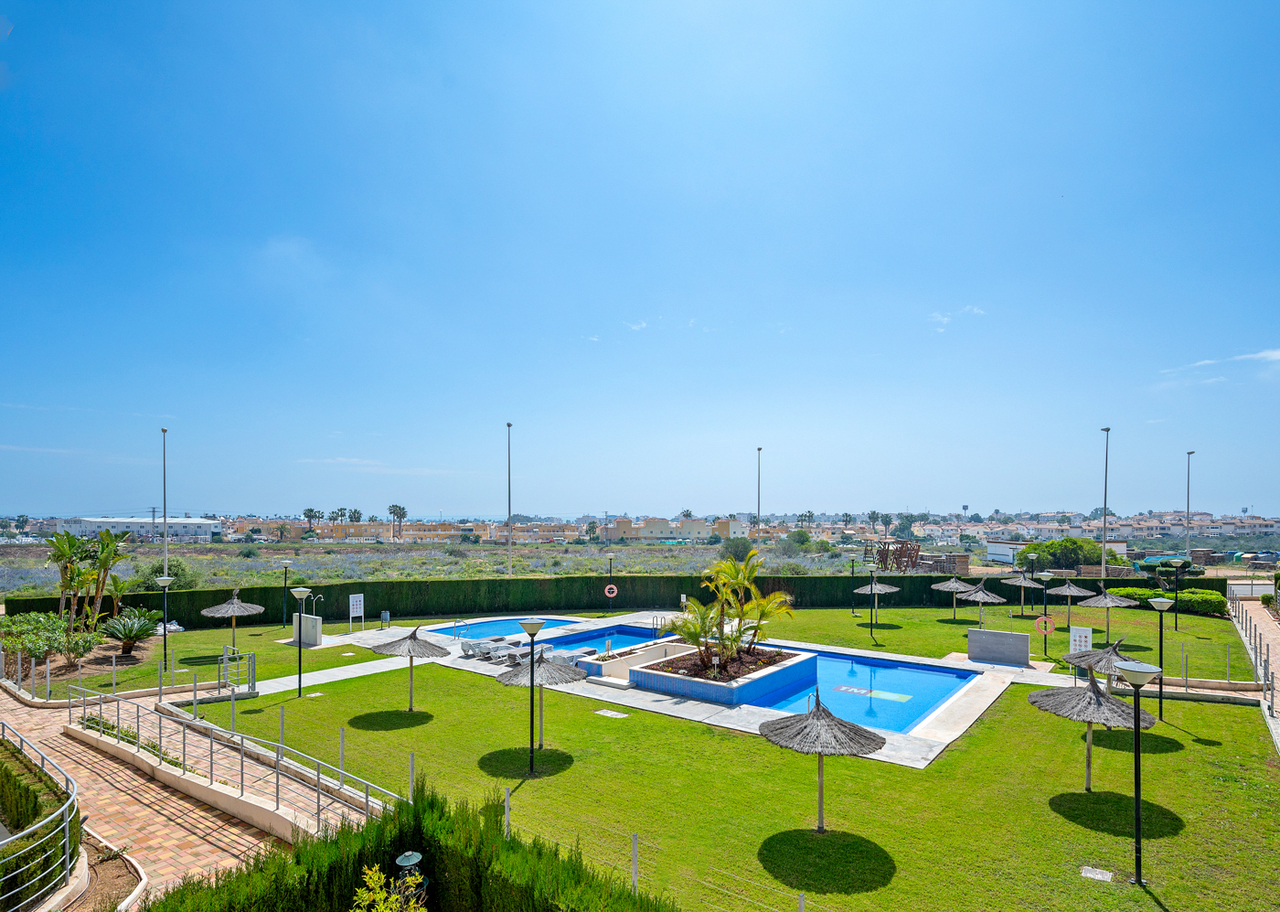 Apartment in Cabo Roig 22