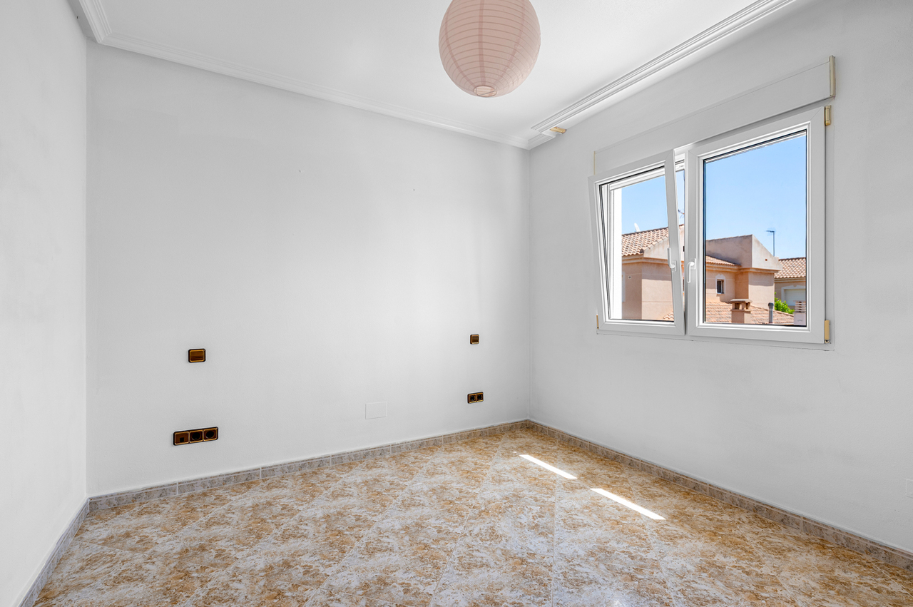 Villa in Torre de La Horadada – YC415198