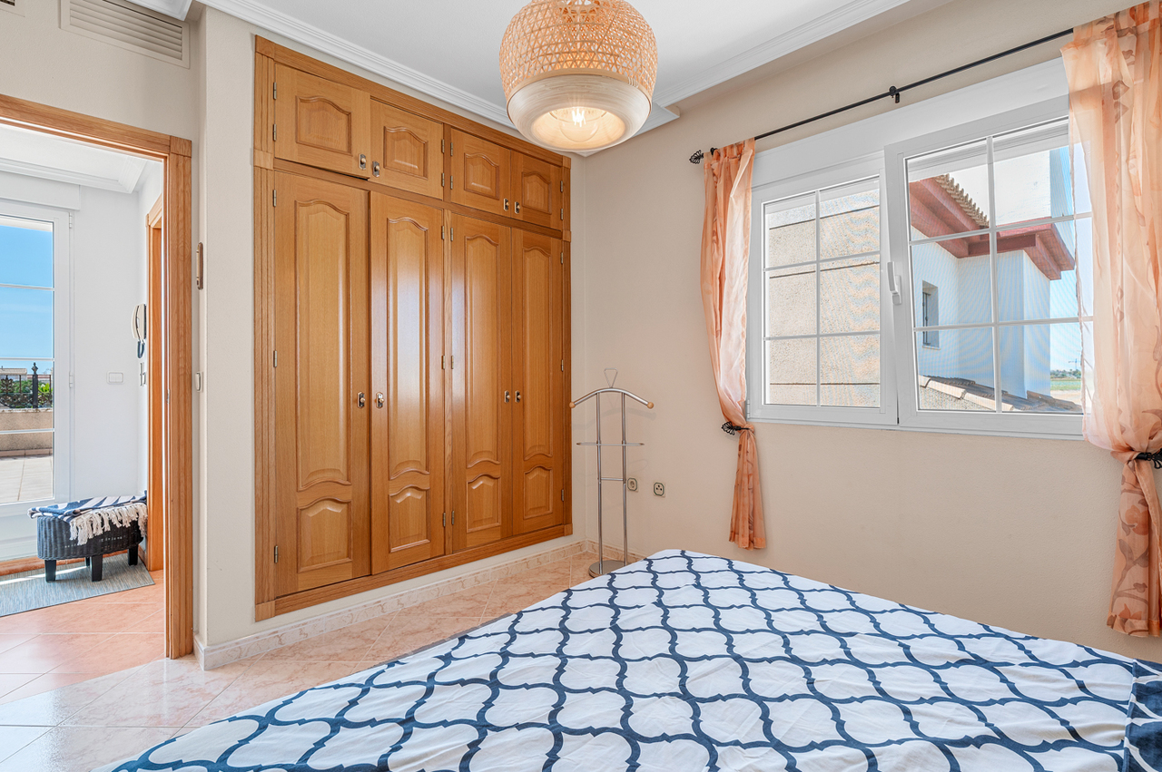 Villa in Torre de La Horadada – YC415198