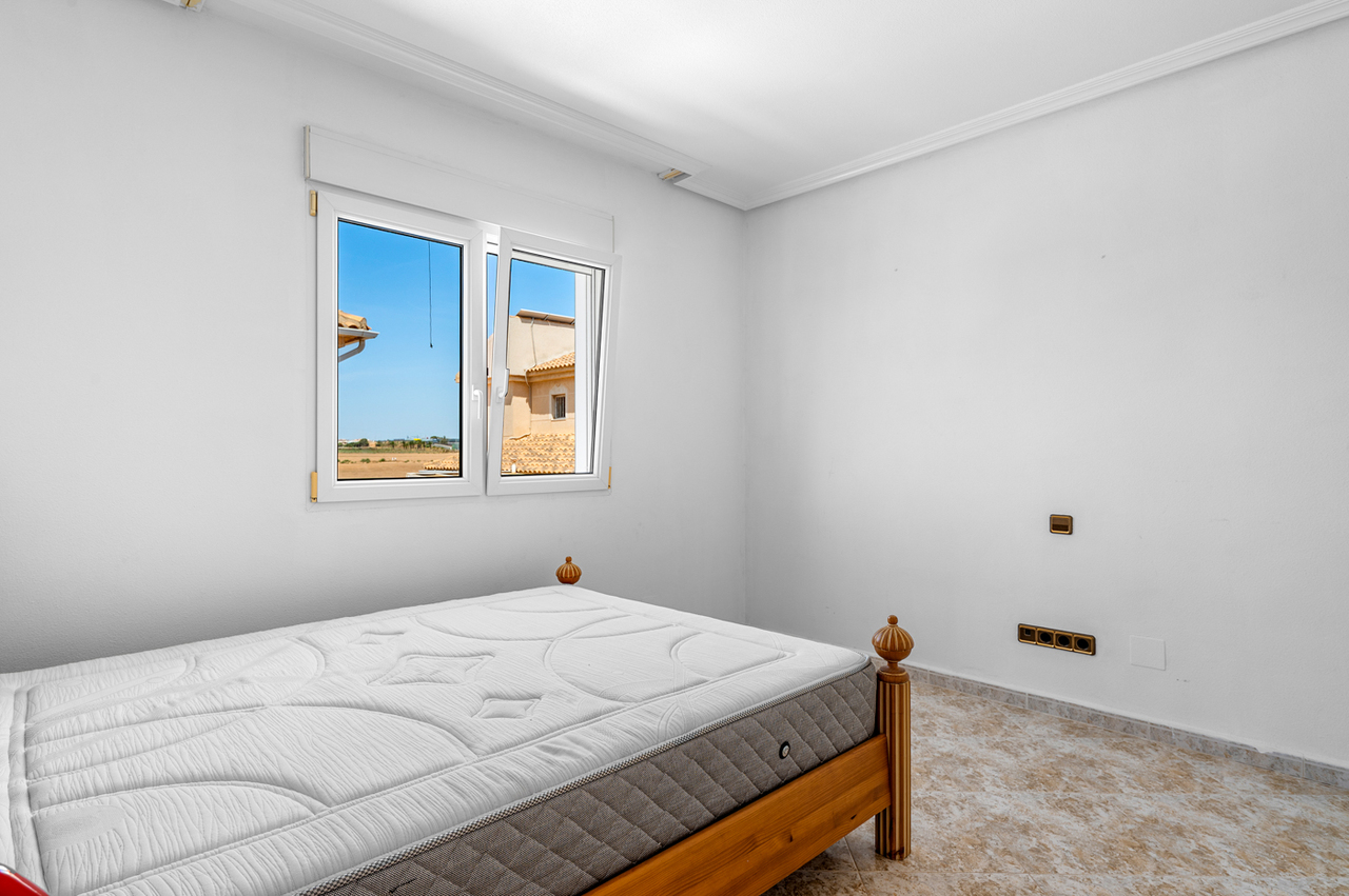 Villa in Torre de La Horadada – YC415198