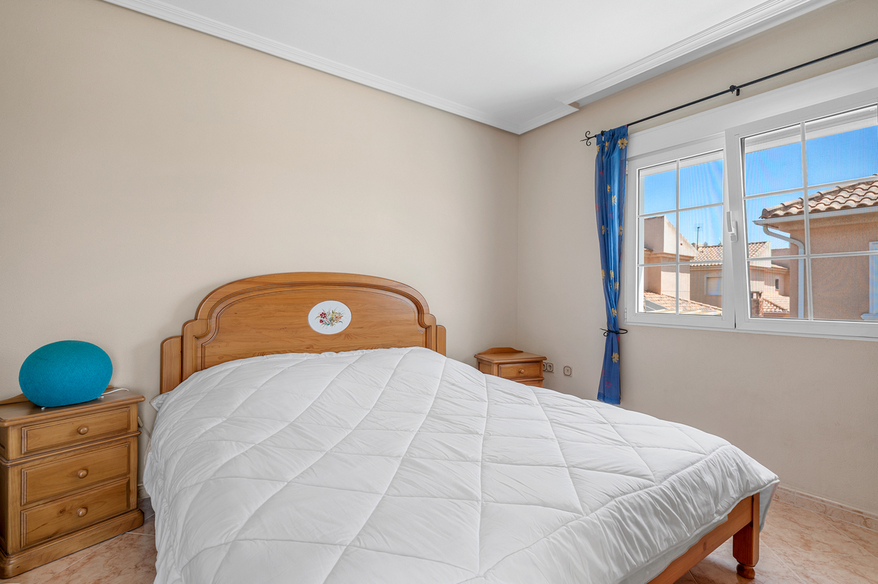 Villa in Torre de La Horadada – YC415198