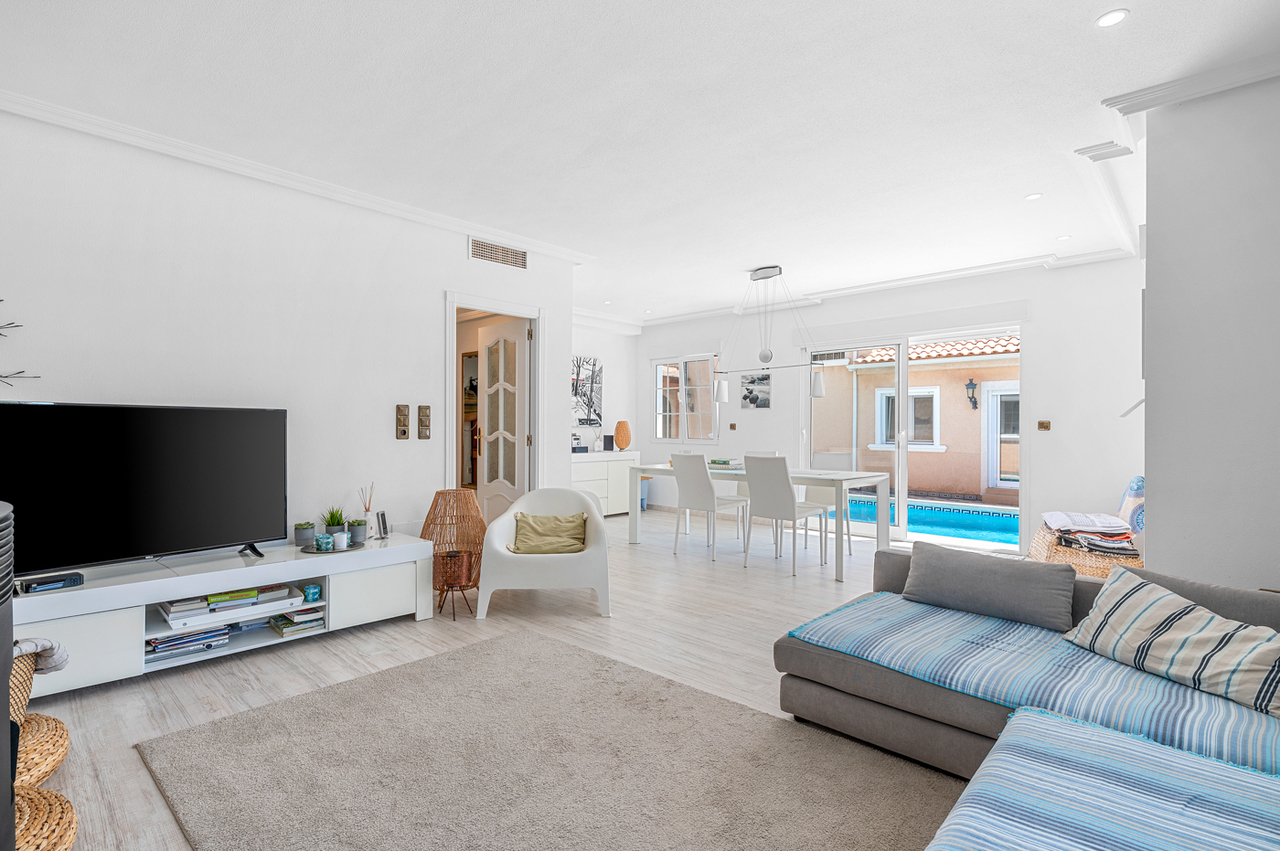 Villa in Torre de La Horadada – YC415198