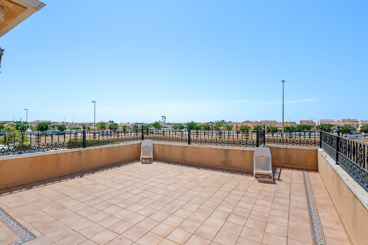 Villa in Torre de La Horadada – YC415198