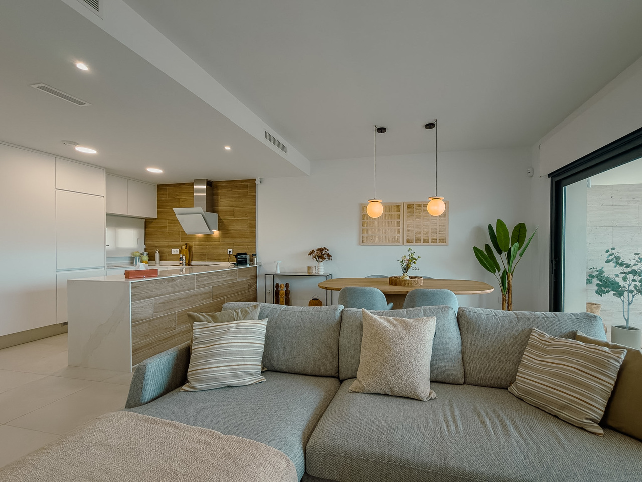 Apartment in Pilar de La Horadada – YC750620