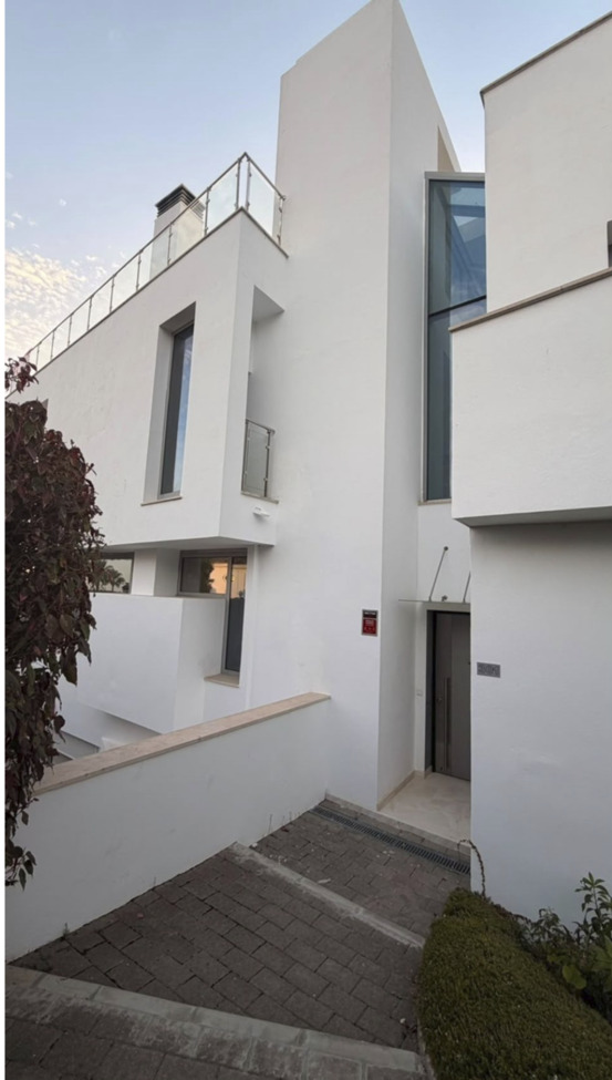 Villa in Marbella – YC798985
