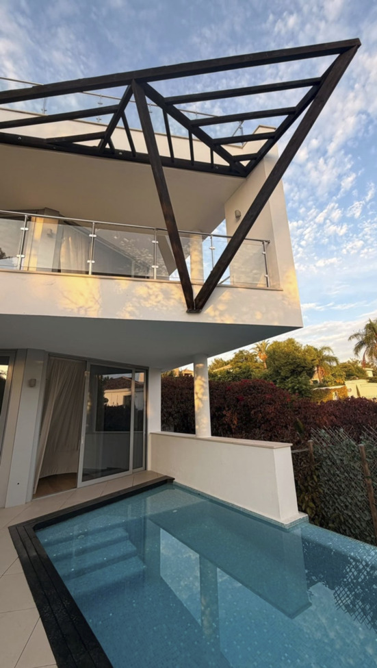 Villa in Marbella – YC798985