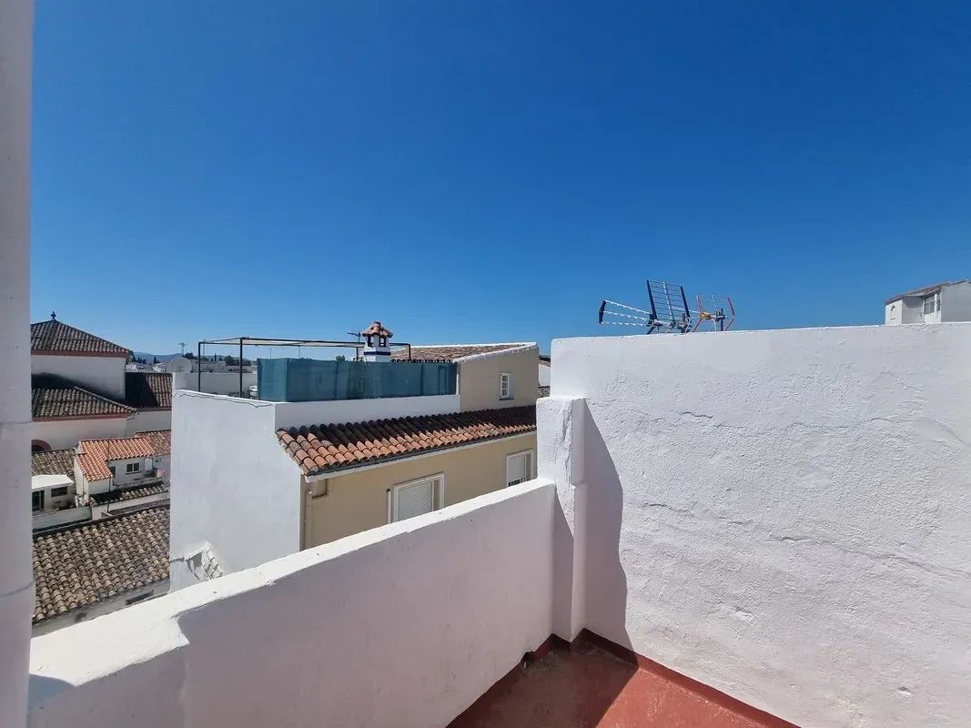 Halfvrijstaande woning te koop in Cortes de la Frontera