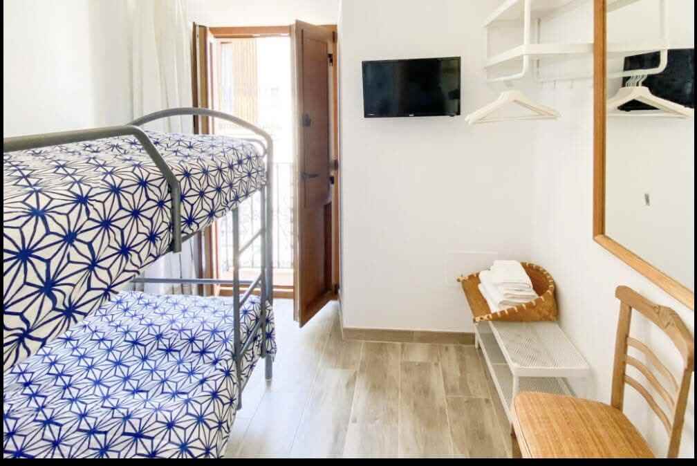 Halfvrijstaande woning te koop in Montejaque
