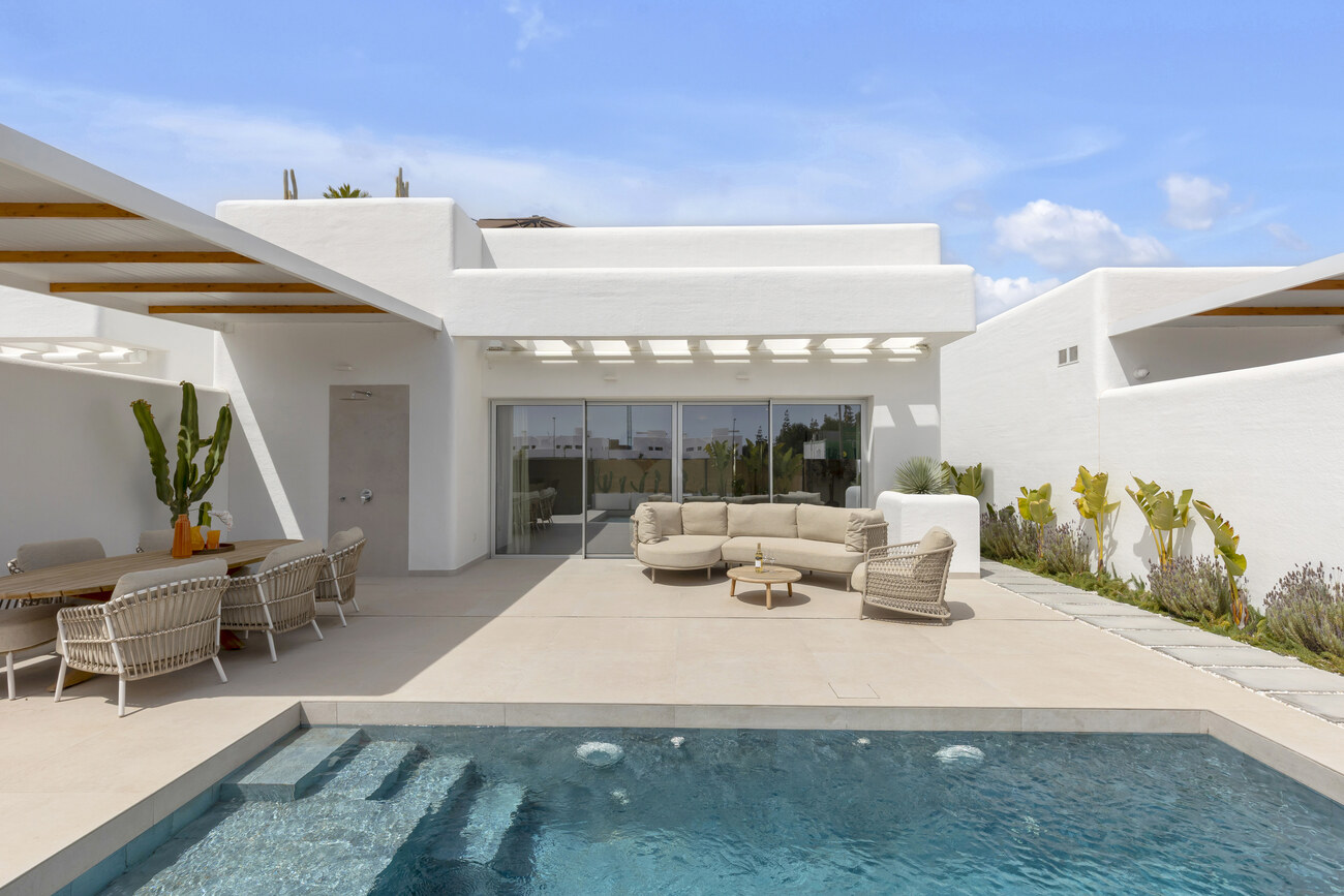 Vrijstaande villa te koop in Los Alcázares