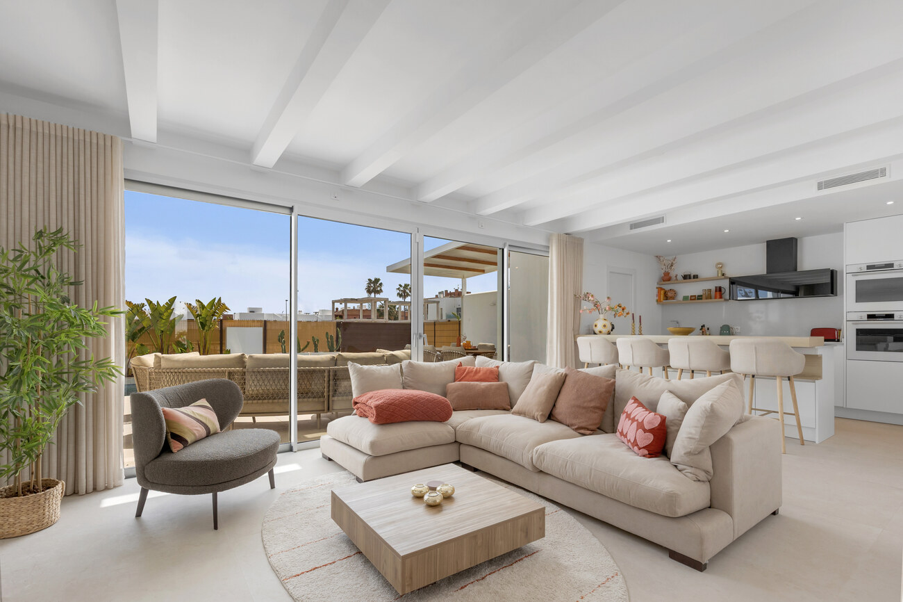 Vrijstaande villa te koop in Los Alcázares