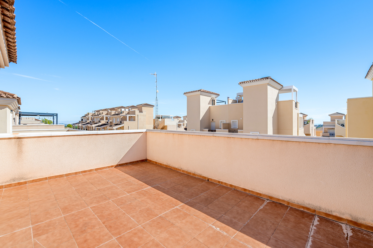 Town House in San Miguel de Salinas – YC787849