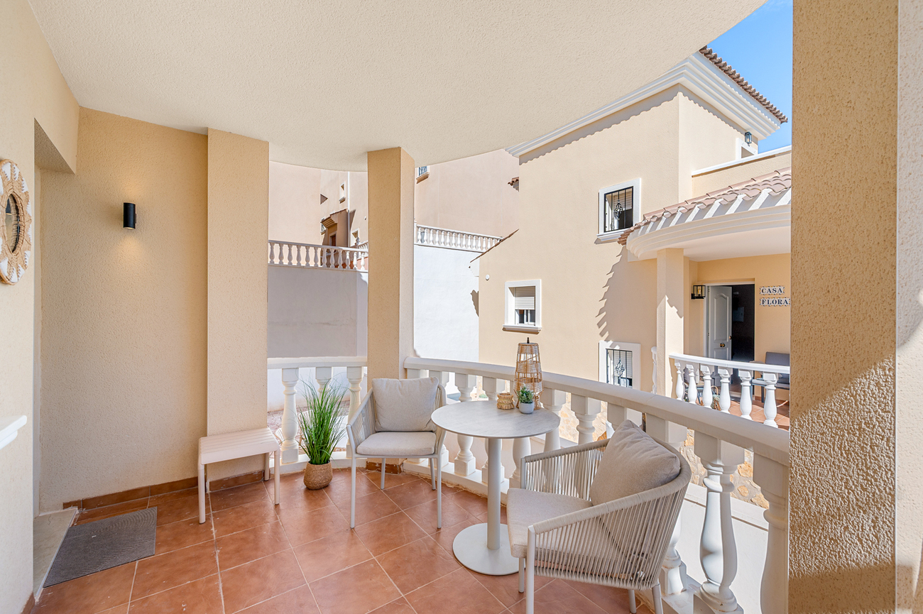 Town House in San Miguel de Salinas – YC787849