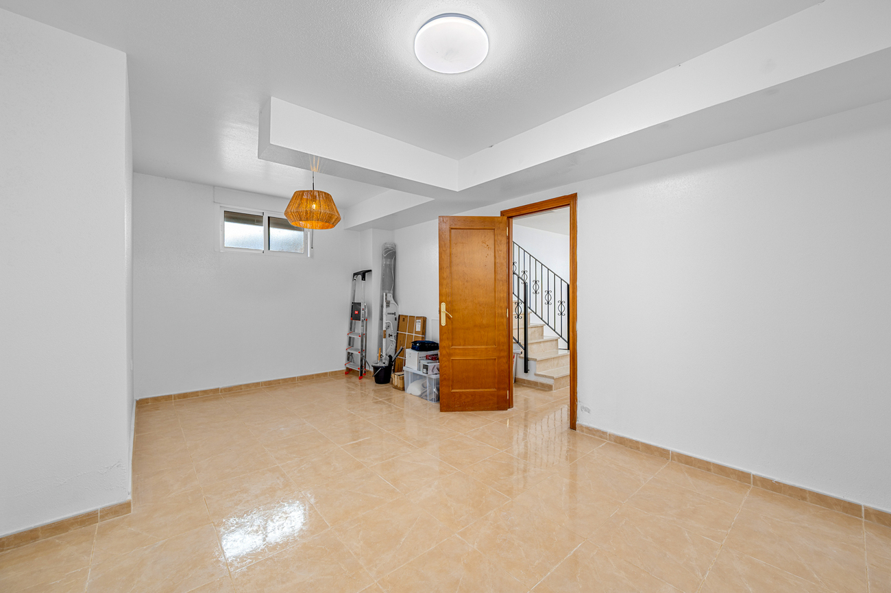 Town House in San Miguel de Salinas – YC787849
