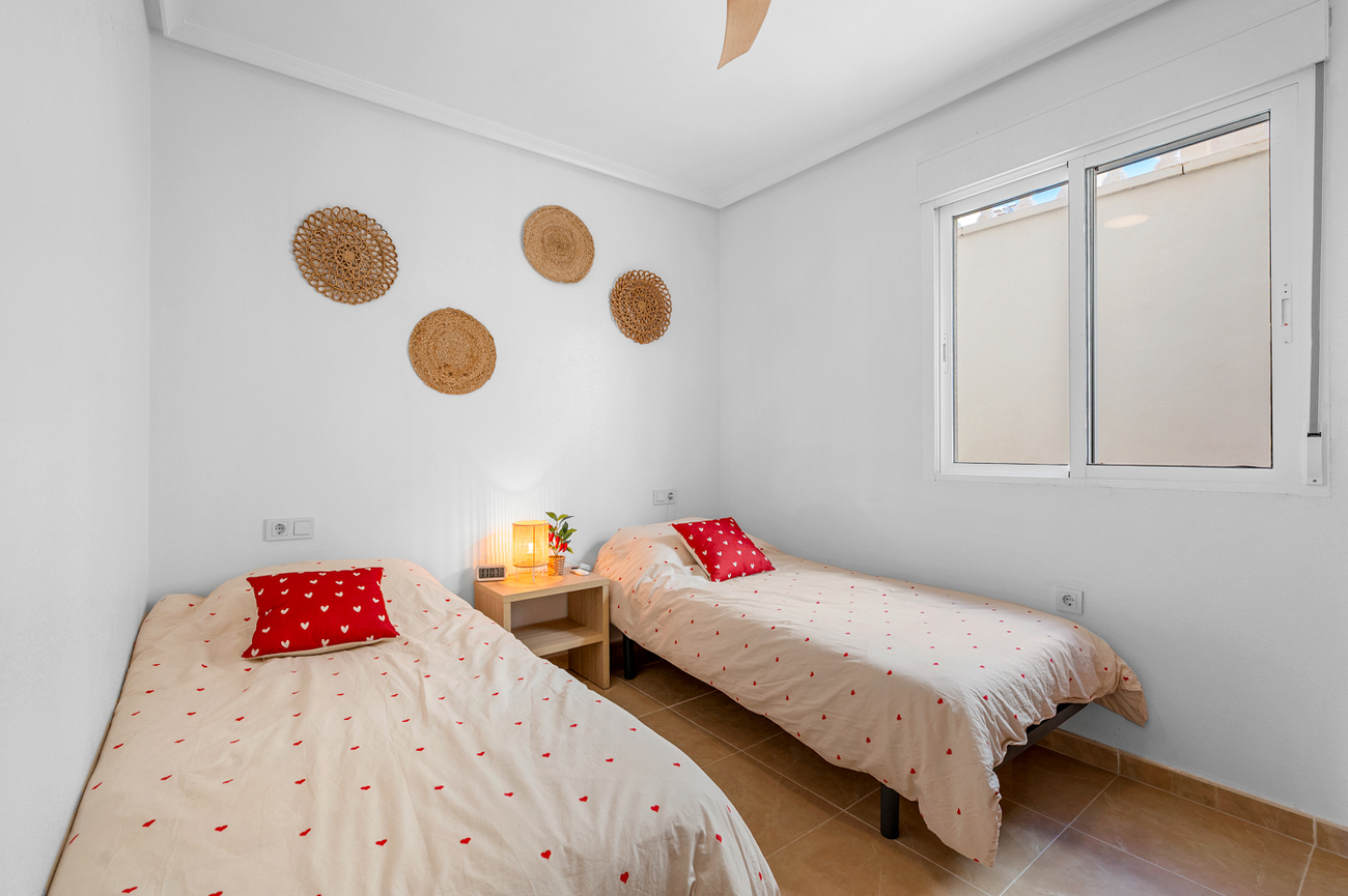 Town House in San Miguel de Salinas – YC787849