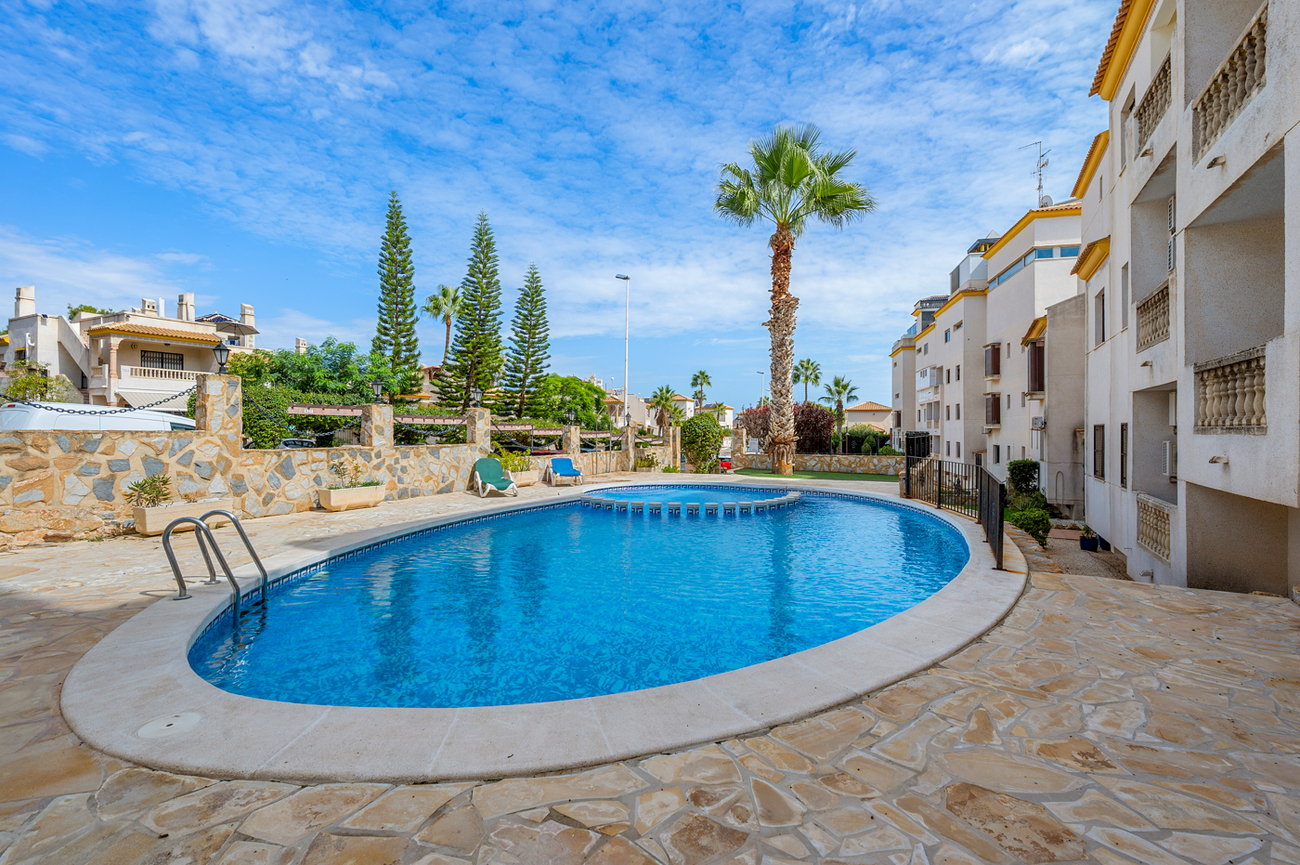 Duplex Penthouse in Dehesa de Campoamor – YC787887