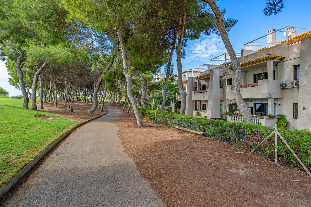 Duplex Penthouse in Dehesa de Campoamor – YC787887