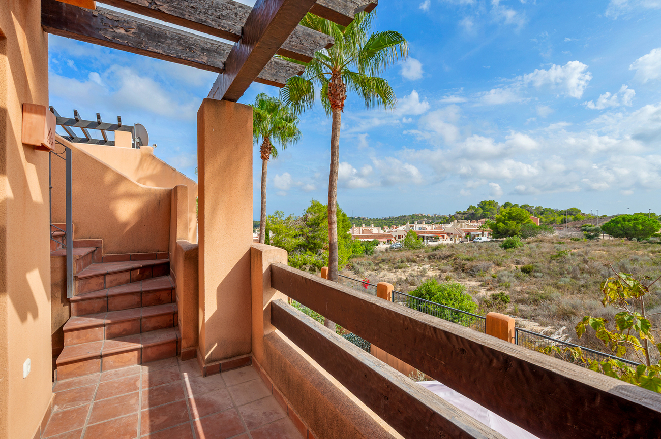 Town House in San Miguel de Salinas – YC787809