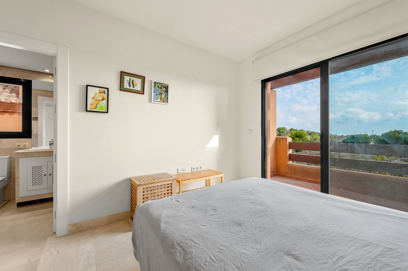 Town House in San Miguel de Salinas – YC787809