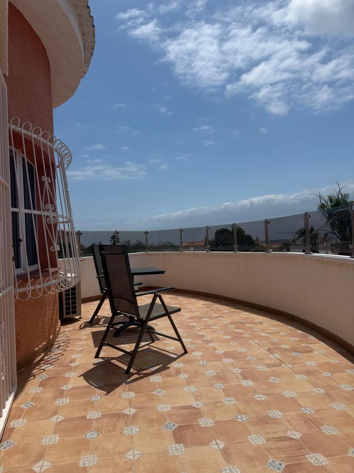 Vrijstaande villa te koop in Ciudad Quesada