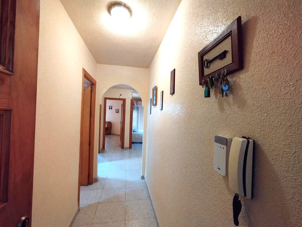 Apartment in Torrevieja - Image 2