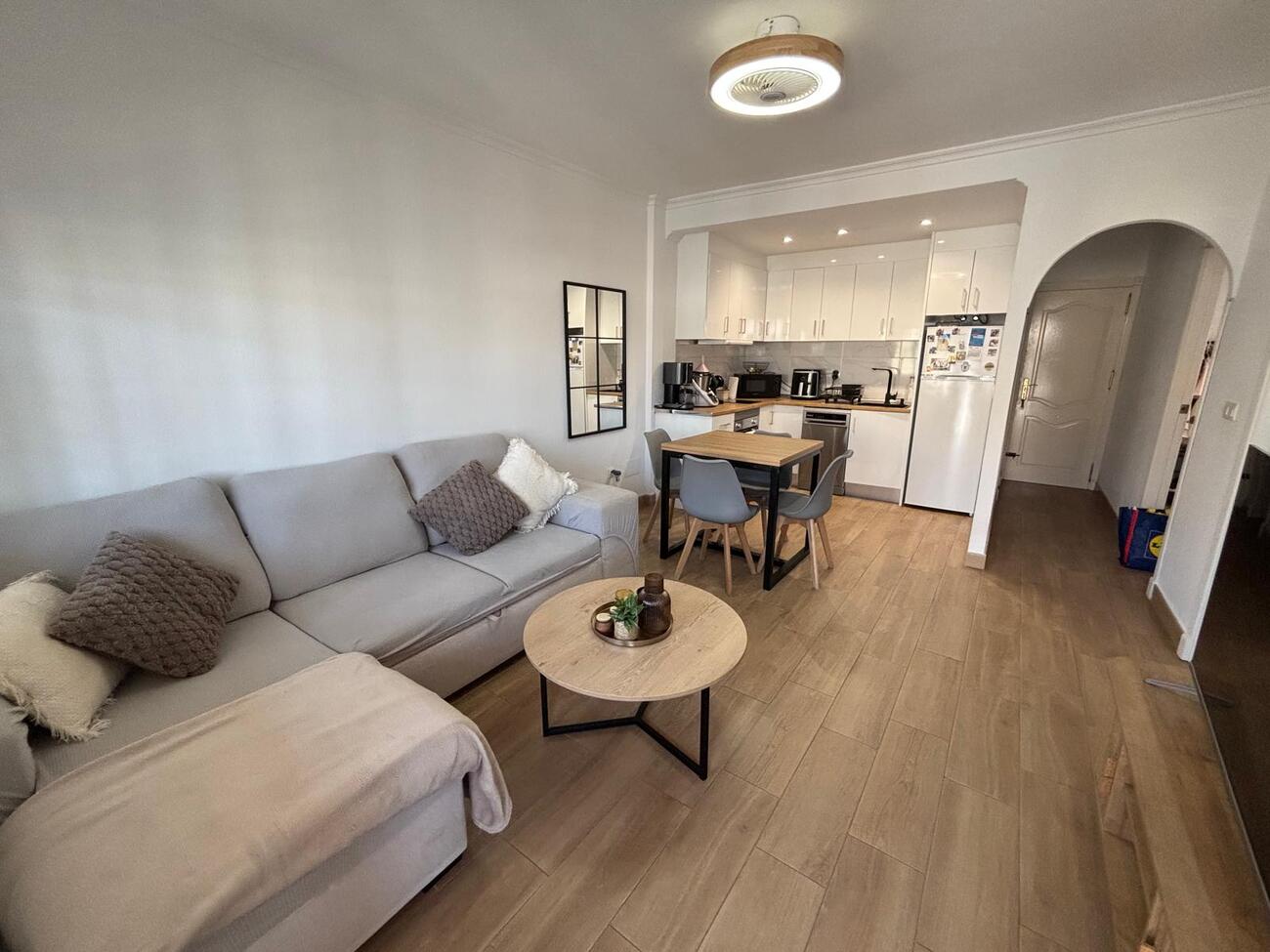 Apartment in Torrevieja - Image 4