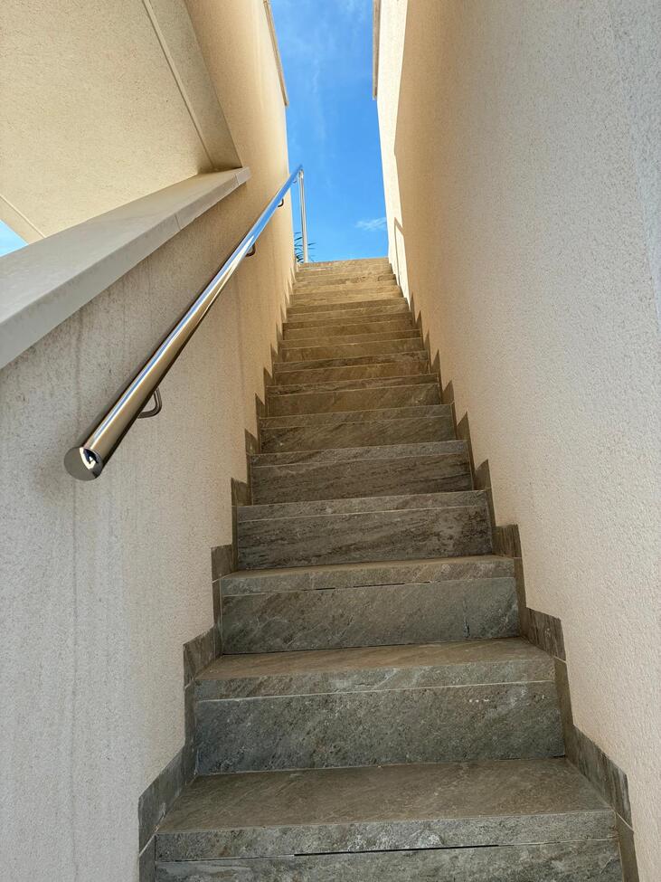 8928491