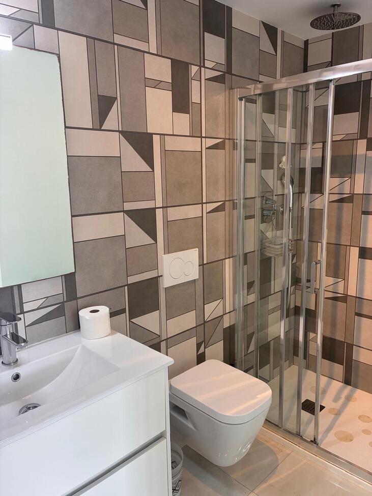 Apartment in Los Altos – YC787728