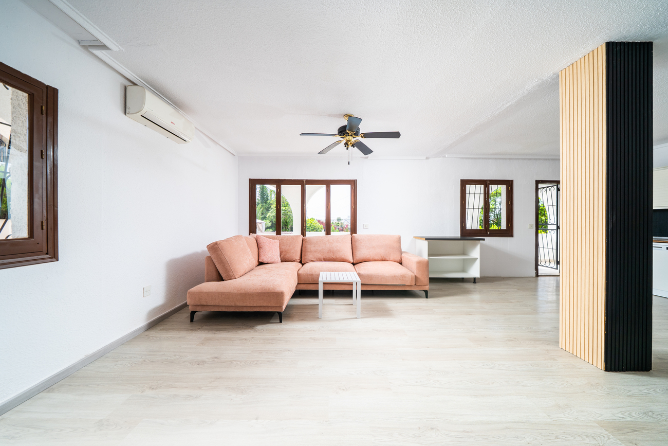 Vrijstaande villa te koop in Torrevieja