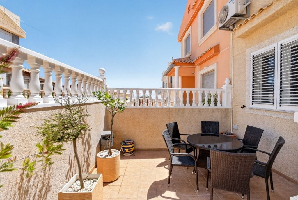 House in Torrevieja - Image 5