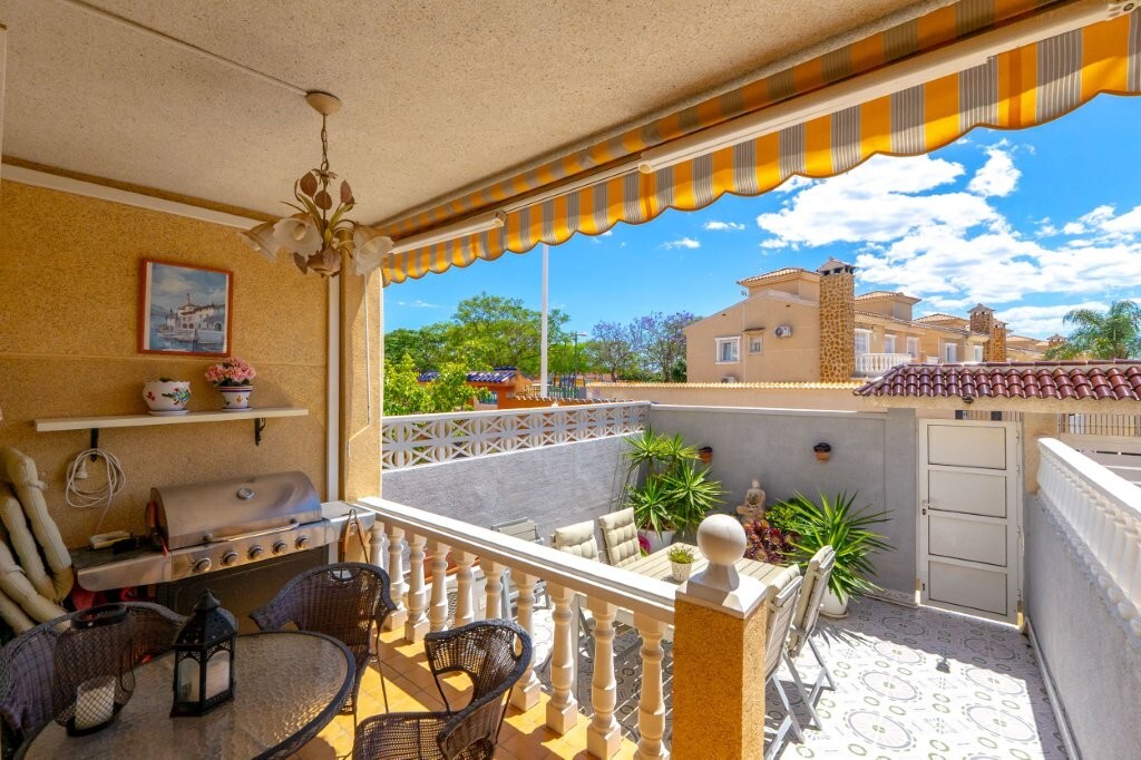 House in Torrevieja - Image 2
