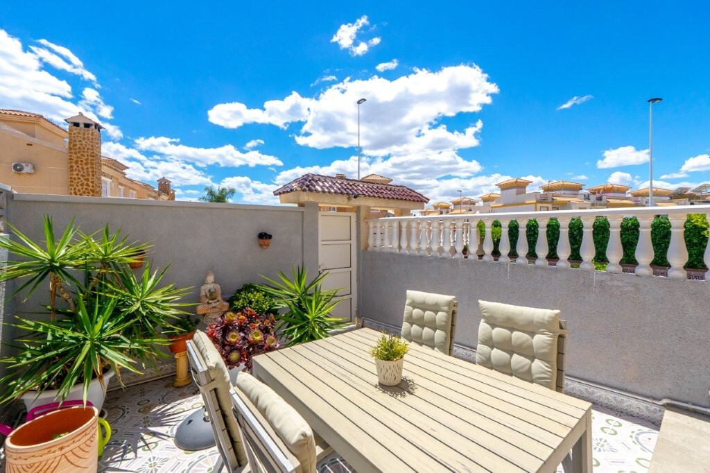 House in Torrevieja - Image 4